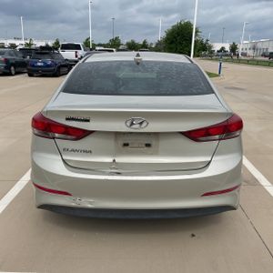 HYUNDAI ELANTRA VALUE EDITION - 6