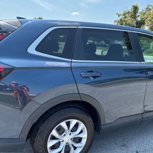 2025 Honda CR-V LX 照片 9