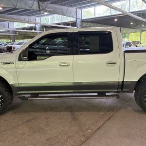 FORD F-150 XLT - 4