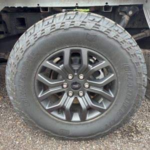 صورة مصغرة 18 لـ 2025 FORD F-150 TREMOR