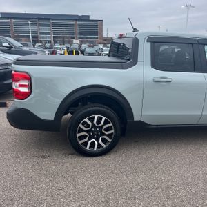 FORD MAVERICK LARIAT - 9