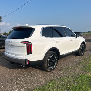 KIA TELLURIDE - 8