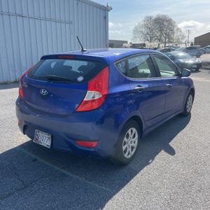 HYUNDAI ACCENT GS - 8