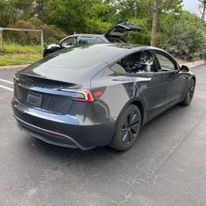 TESLA MODEL 3 BASE - 8