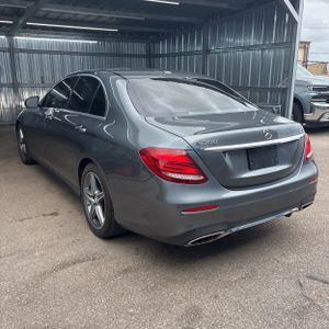 MERCEDES-BENZ E-CLASS - 5