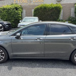 FORD FUSION SE - 3