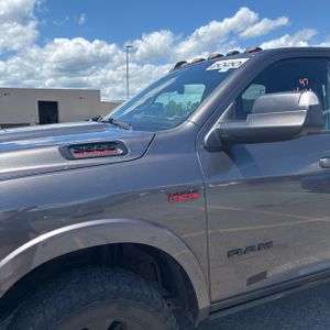 2020 RAM 2500 LARAMIE 照片 2