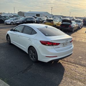 HYUNDAI ELANTRA SEL - 5