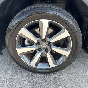 2025 Honda PILOT TOURING — миниатюра 17