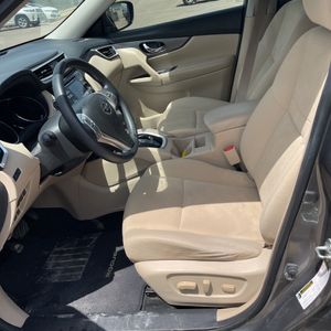 صورة مصغرة 30 لـ 2016 Nissan ROGUE SV