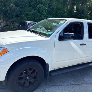 صورة 2 لـ 2020 Nissan FRONTIER SV