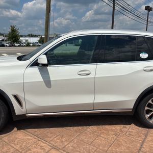 2021 BMW X5 XDRIVE40I photo 4