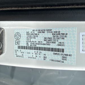 صورة مصغرة 51 لـ 2017 FORD ESCAPE SE