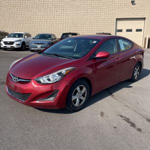 HYUNDAI ELANTRA SE - 1