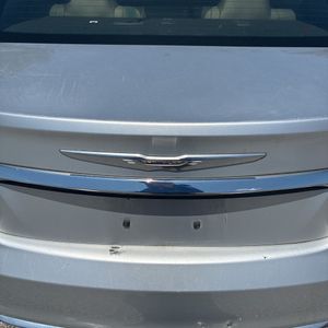 2011 Chrysler 200 LX — миниатюра 40