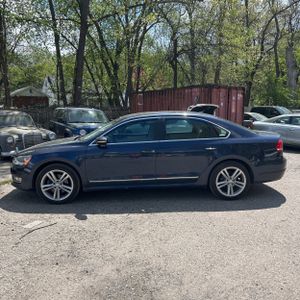VOLKSWAGEN PASSAT TDI SE - 3