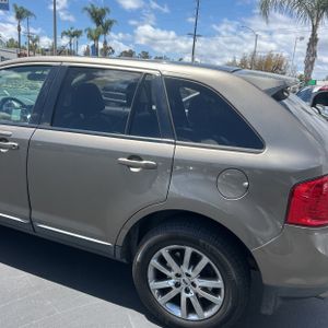 FORD EDGE SEL - 6