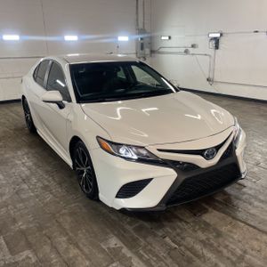 صورة مصغرة 12 لـ 2018 Toyota CAMRY HYBRID SE