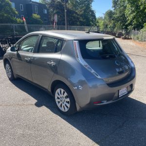 NISSAN LEAF S - 5
