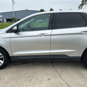 FORD EDGE SEL - 4