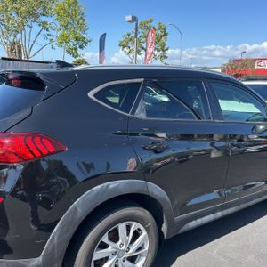 HYUNDAI TUCSON - 9