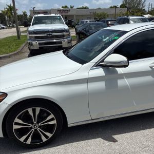 2015 Mercedes-BENZ C-CLASS 照片 2