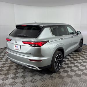 MITSUBISHI OUTLANDER SE 2.5 S-AWC - 8