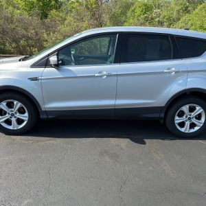FORD ESCAPE SE - 4