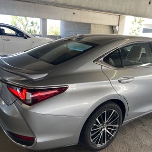 LEXUS ES 300H BASE - 9