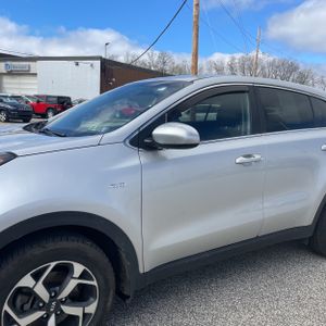KIA SPORTAGE LX - 2