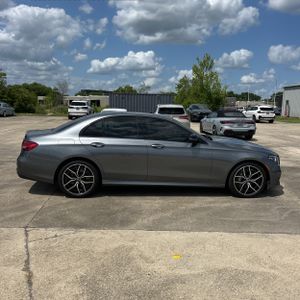 MERCEDES-BENZ E-CLASS - 10