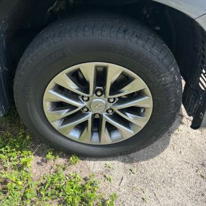 2016 Lexus GX 460 LUXURY — фото 19