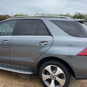 صورة 6 لـ 2018 Mercedes-BENZ GLE