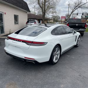 PORSCHE PANAMERA - 8
