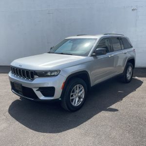 JEEP GRAND CHEROKEE LAREDO - 1