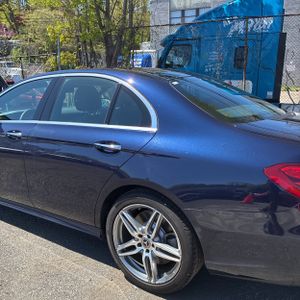 MERCEDES-BENZ E-CLASS - 6