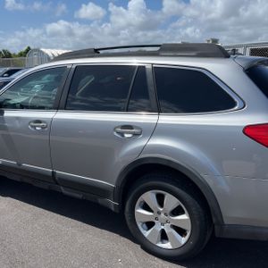 SUBARU OUTBACK 3.6R LIMITED - 6