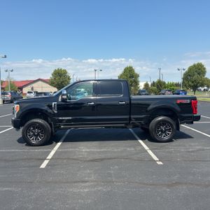 FORD F-250 SUPER DUTY PLATINUM - 3