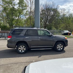TOYOTA 4RUNNER - 10