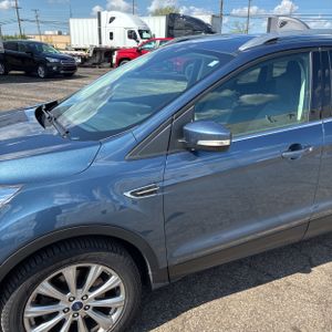 FORD ESCAPE TITANIUM - 2