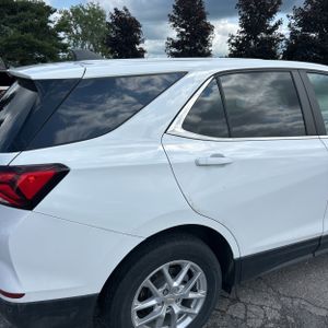 صورة 9 لـ 2024 Chevrolet EQUINOX LT