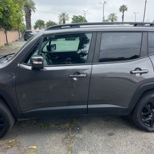 JEEP RENEGADE ALTITUDE - 4