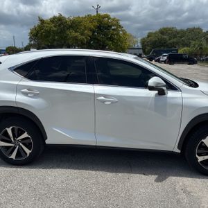 2021 Lexus NX 300 BASE — миниатюра 11