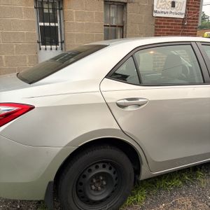 صورة 9 لـ 2016 Toyota COROLLA LE