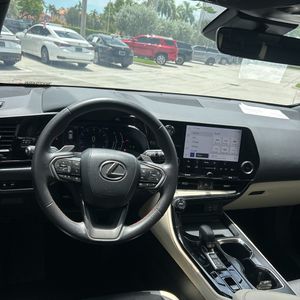 صورة مصغرة 35 لـ 2024 Lexus NX 250 BASE