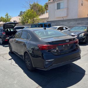 2020 KIA FORTE FE — фото 5