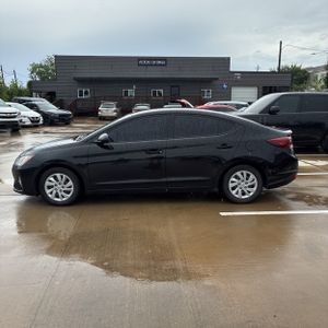 2020 Hyundai ELANTRA SE photo 3