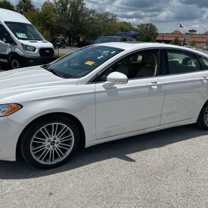 FORD FUSION SE - 2