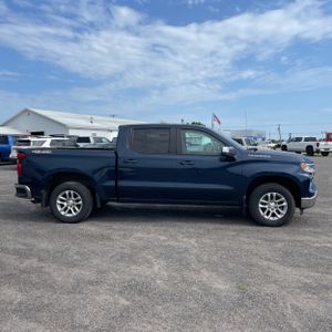 2023 Chevrolet SILVERADO 1500 LT 照片 10