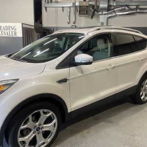 FORD ESCAPE TITANIUM - 2